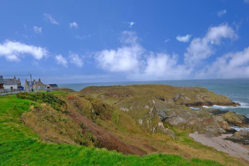 Cliff Top Cottage With Sea Views Portknockie Exterior photo
