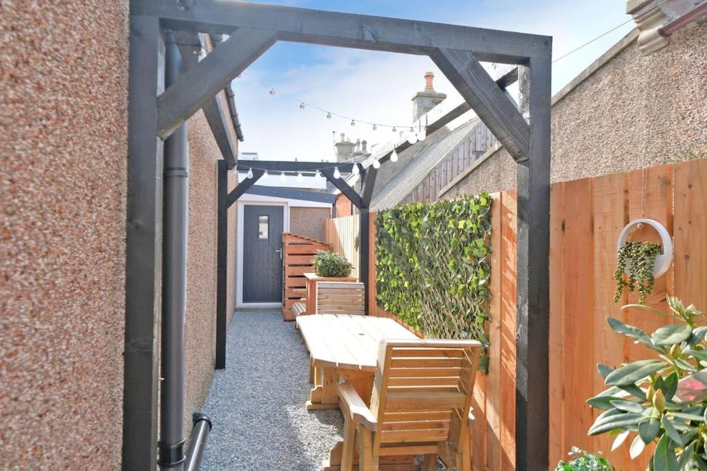 Cliff Top Cottage With Sea Views Portknockie Exterior photo
